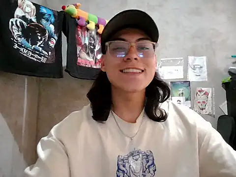 dirty model online show from May 24, 4:29 pm