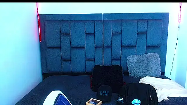 Snapshot of dirty_model chatting on September 26, 7:37 am dirty model online show from September 26, 7:37 am