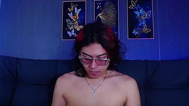 dirty model online show from February 7, 3:09 pm