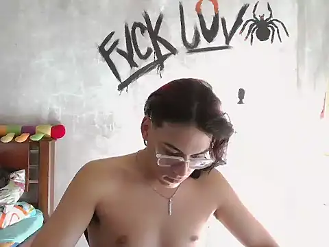 dirty model online show from February 24, 6:53 pm