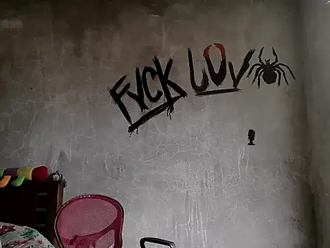 dirty model online show from March 9, 10:02 pm