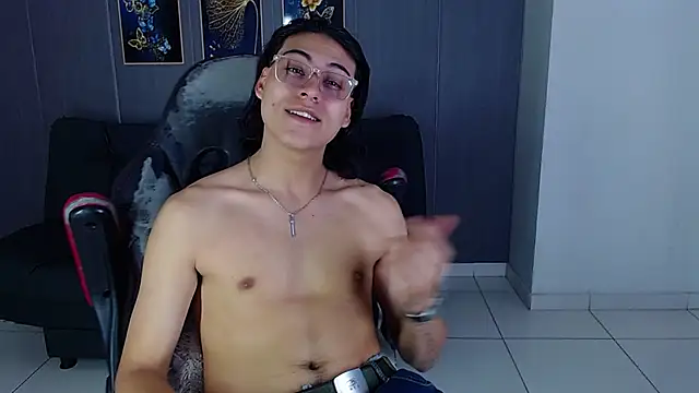 dirty model online show from February 23, 9:48 pm