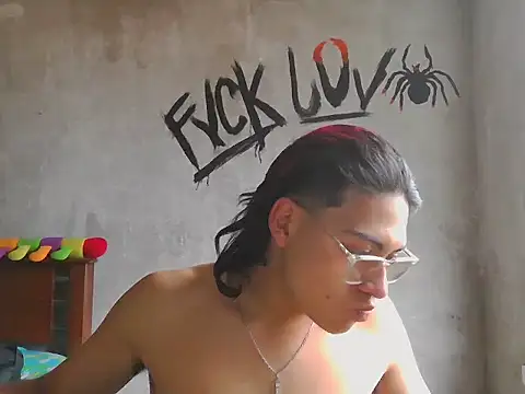 dirty model online show from February 25, 9:58 pm