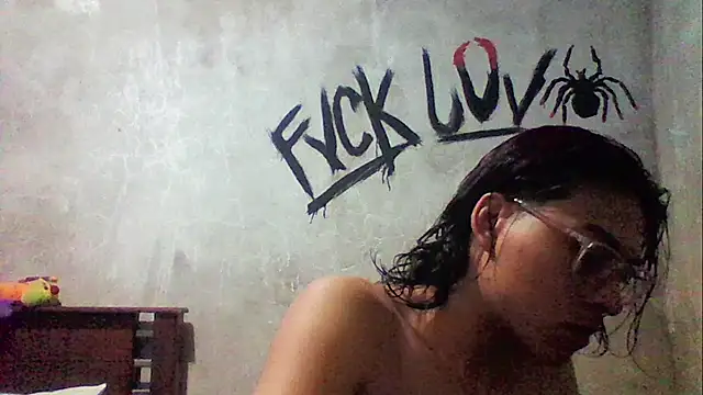 Snapshot of dirty_model chatting on December 1, 5:41 am dirty model online show from December 1, 5:41 am