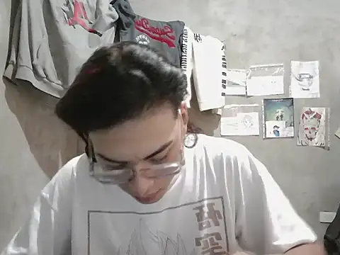 dirty model online show from April 18, 5:59 pm