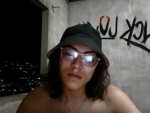 dirty model online show from May 6, 2:59 am