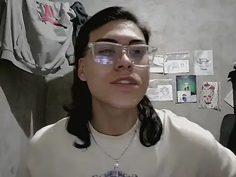 dirty model online show from April 18, 1:19 am