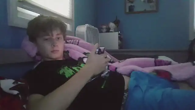 Liam axel35 online show from September 26, 10:49 pm