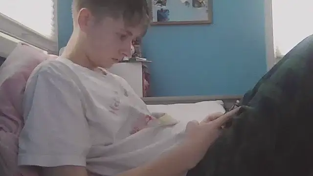 Liam axel35 online show from December 4, 8:30 pm