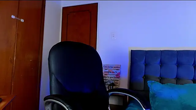 Liana 99 online show from September 12, 3:01 pm