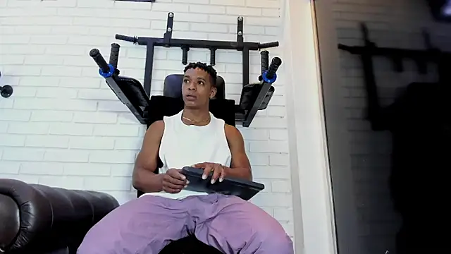 ItaloMoore online show from January 12, 12:56 pm