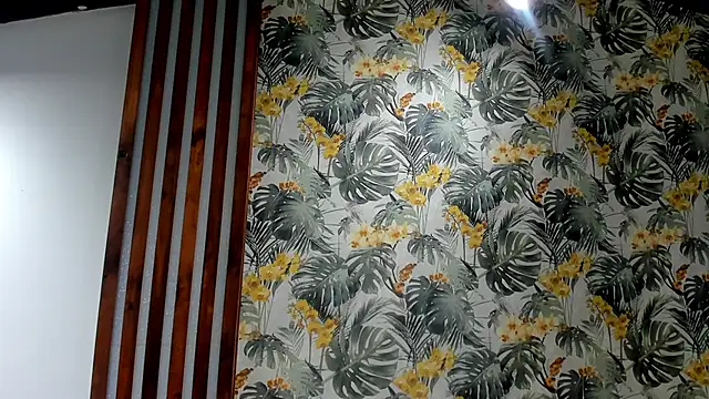 ItaloMoore online show from November 14, 6:55 pm