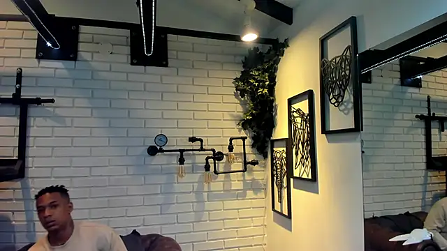 ItaloMoore online show from September 28, 11:06 am