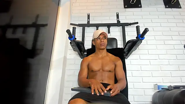 ItaloMoore online show from April 10, 12:23 pm