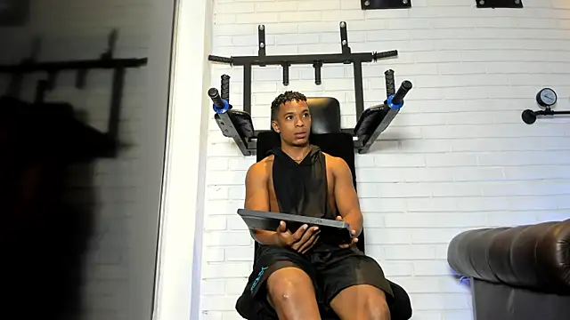 ItaloMoore online show from October 2, 11:24 am