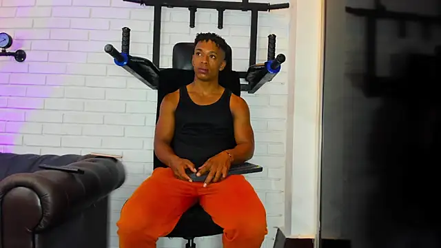 ItaloMoore online show from March 20, 11:22 am