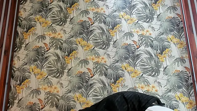 ItaloMoore online show from September 25, 11:05 am