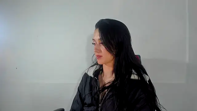 Amy Kobold3 online show from April 11, 7:45 am