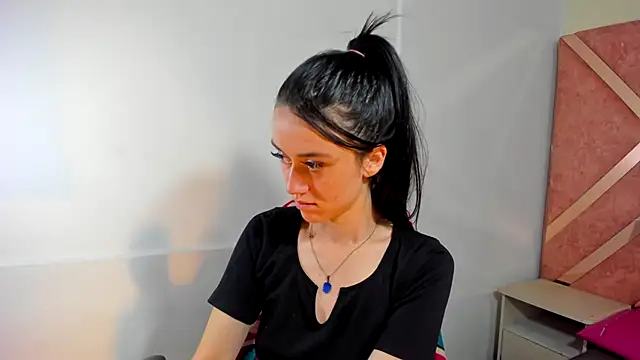 Amy Kobold3 online show from May 9, 8:01 pm
