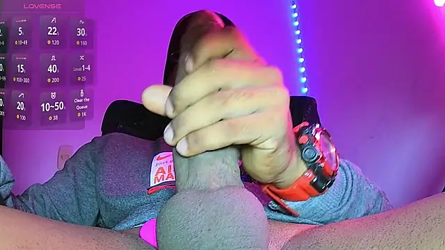 Clangel19 online show from December 1, 4:30 pm