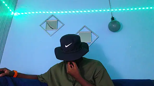 eebony stallion online show from March 27, 8:54 pm