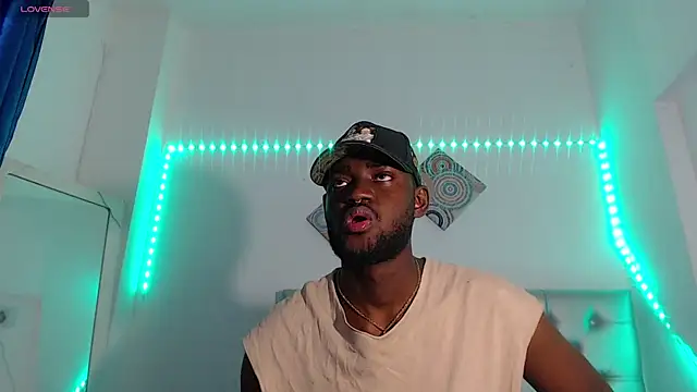 Snapshot of eebony_stallion chatting on January 16, 6:23 pm eebony stallion online show from January 16, 6:23 pm