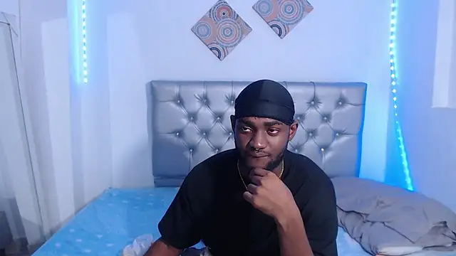 eebony stallion online show from November 30, 3:29 am