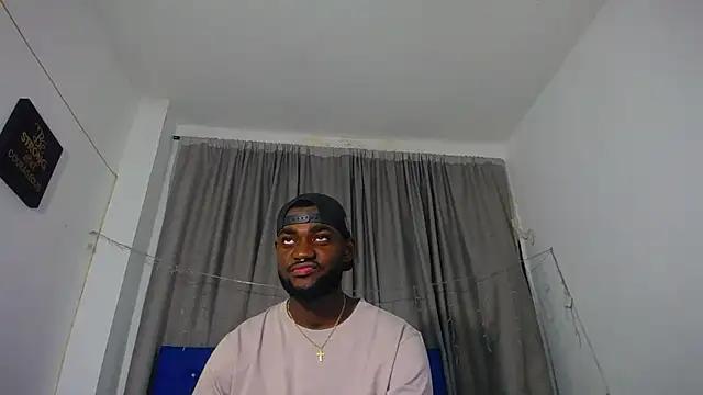 eebony stallion online show from March 25, 3:28 am