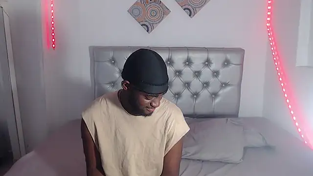 eebony stallion online show from December 2, 7:04 pm