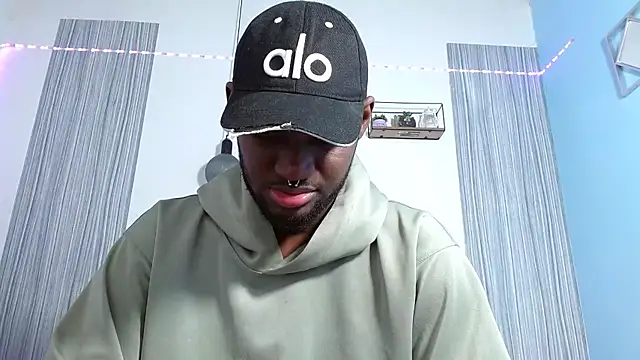 eebony stallion online show from October 25, 3:28 am