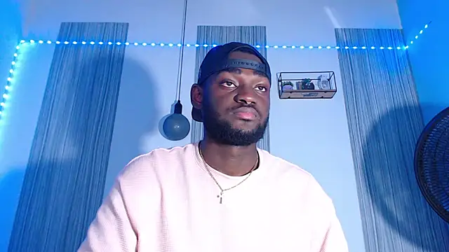 Snapshot of eebony_stallion chatting on February 12, 3:17 am eebony stallion online show from February 12, 3:17 am