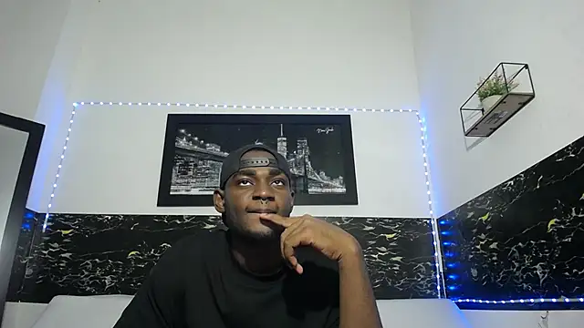 eebony stallion online show from September 15, 11:05 pm