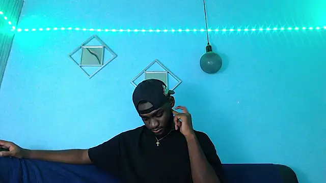 eebony stallion online show from March 29, 3:19 am