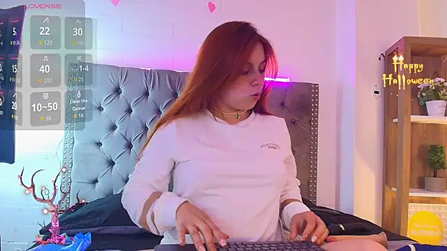 Aliice Reed online show from October 20, 1:55 pm