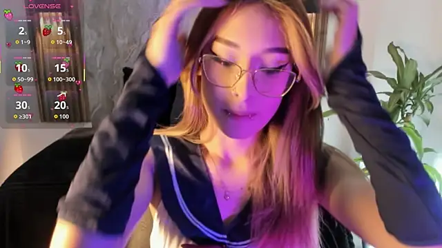 Snapshot of Melodylane chatting on November 27, 10:59 am Melodylane online show from November 27, 10:59 am