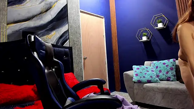 Jessica ly90 online show from January 7, 7:30 pm