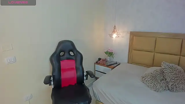MELISSAROUGE online show from June 24, 7:33 pm