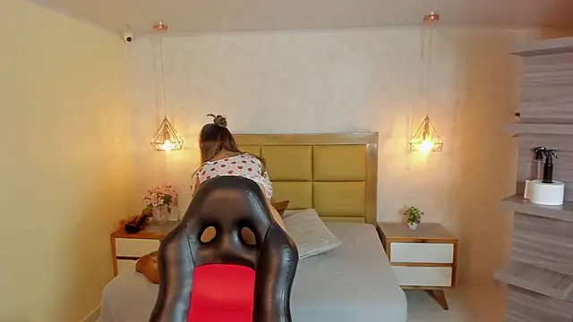 MELISSAROUGE online show from June 14, 7:48 pm