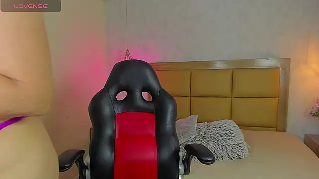 MELISSAROUGE online show from March 3, 7:43 pm