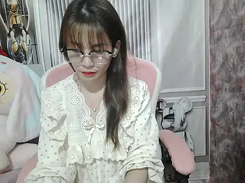 Suzy888 online show from October 18, 5:48 pm