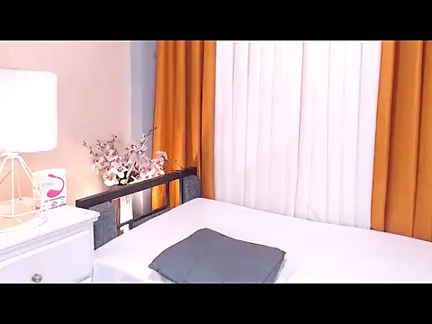 MelissaHardSexTS online show from December 19, 2:30 pm