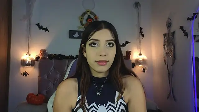 Snapshot of lila_min chatting on October 11, 1:56 pm lila min online show from October 11, 1:56 pm
