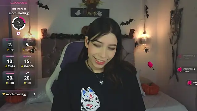 Snapshot of lila_min chatting on October 20, 2:28 pm lila min online show from October 20, 2:28 pm