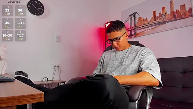 Dash Bukoski online show from January 18, 2:53 pm