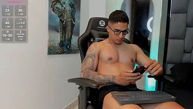 Dash Bukoski online show from February 7, 3:42 pm