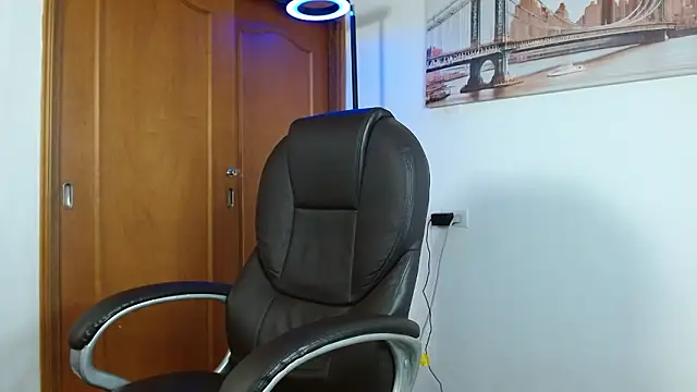 Dash Bukoski online show from March 4, 1:41 pm