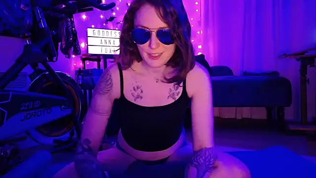 mistressannafoxx online show from March 15, 3:13 am