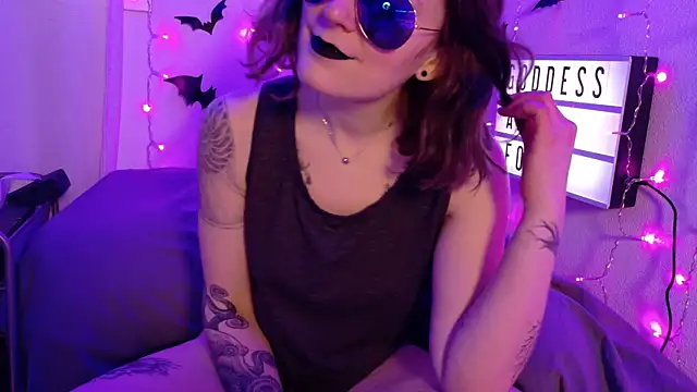 mistressannafoxx online show from April 21, 1:42 am