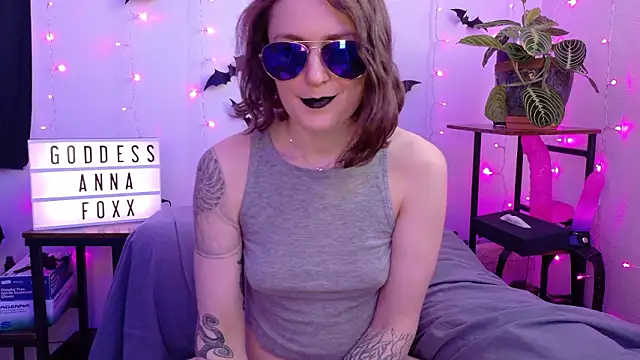 mistressannafoxx online show from February 17, 10:18 pm