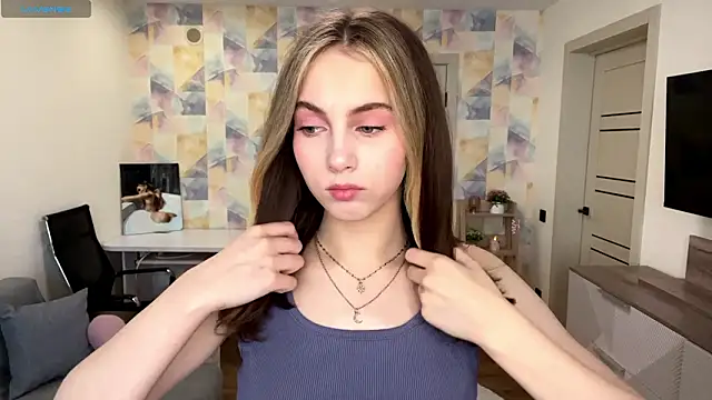 NylaNadler online show from February 21, 6:04 am